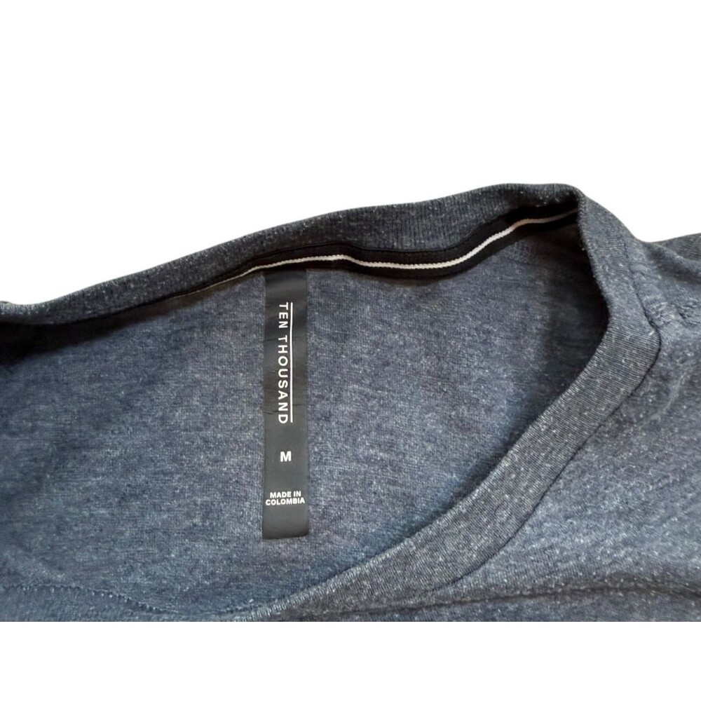 Size Medium Crew Performance Stretch Athletic - image 2